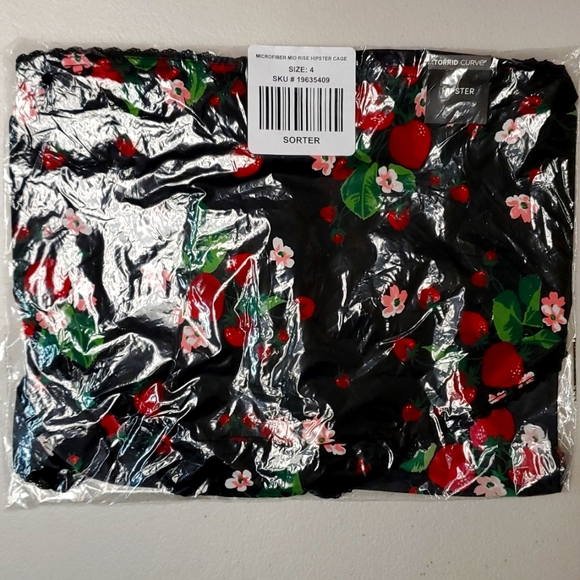 ❤️NWT VINTAGE TORRID PANTY - MICROFIBER FLORAL STRAWBERRY - CAGE BACK HIPSTER - Picture 11 of 13